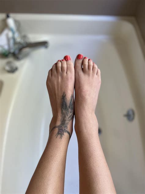 Getting ready to soak my feet : r/feet