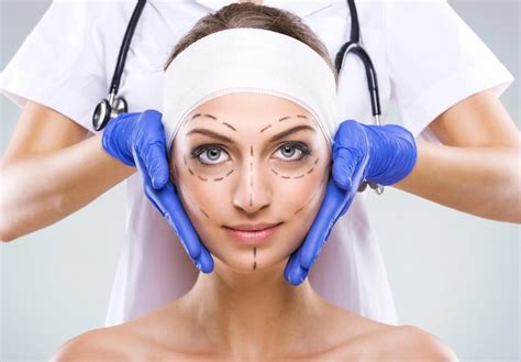 differences  invasive   invasive cosmetic procedures