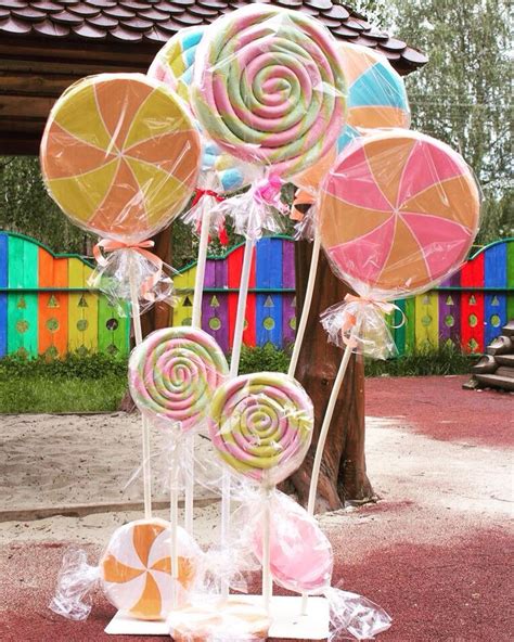 Конфеты из пеноплекса | Candyland birthday, Christmas decorations diy ...