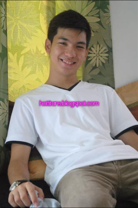 Hot Titans: Albie Casino Look a like