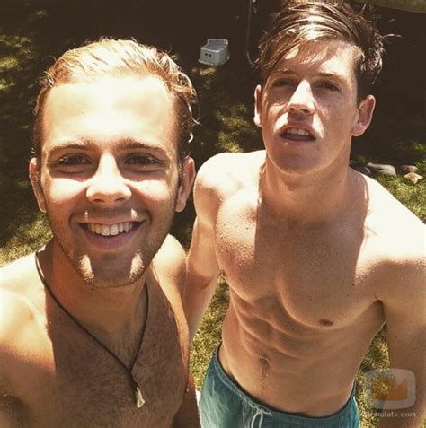 Miguel Bernardeau posa con un amigo en su cuenta de Instagram: Fotos ...