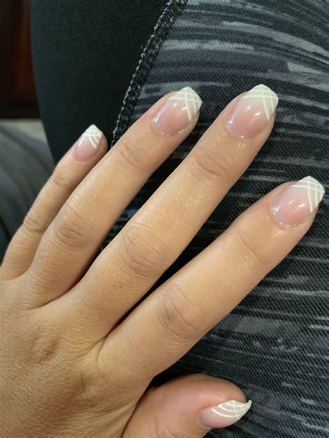 Hombre white lines nail art | Lines on nails, Line nail art, Nail art