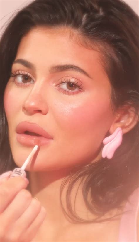 kylie jenner face 4