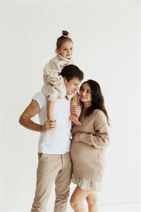 Семейная фотосессия | Family maternity photos, Family maternity ...