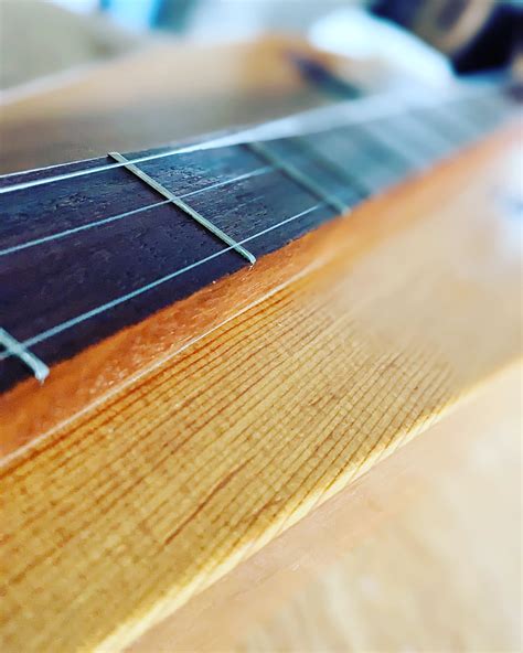 Appalachian Dulcimer, restored antique [3024 x 4032] : r/InstrumentPorn