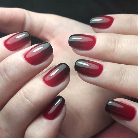 Бордовый маникюр: 100 свежих фото | Ombre nails, Short acrylic nails ...