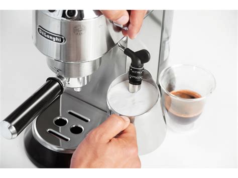 Кофеварка рожковая Delonghi EC 685.M купить по низкой цене в Киеве ...