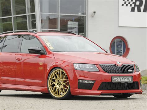 Накладка переднего бампера Skoda Octavia A7 RS R-style