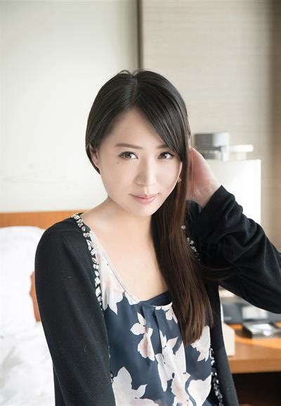 Miho Tono Pictures