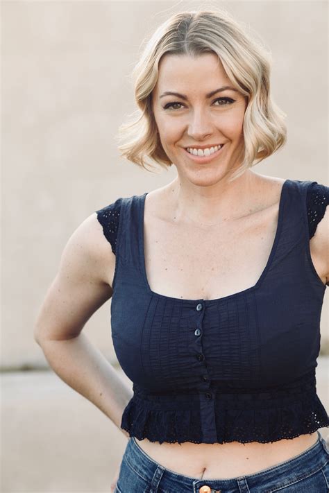 Talla encender un fuego Escultura jessica joy en casa finalizando