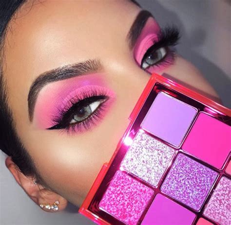 Палетка теней Худа Бьюти (Huda Beauty). Цены, где купить, отзывы ...