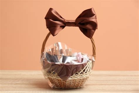 Cutting Board Gift Basket Ideas - House Arctic