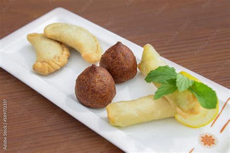 Traditional Arabic food | Arabic food backgrounds | Lebanese food ...