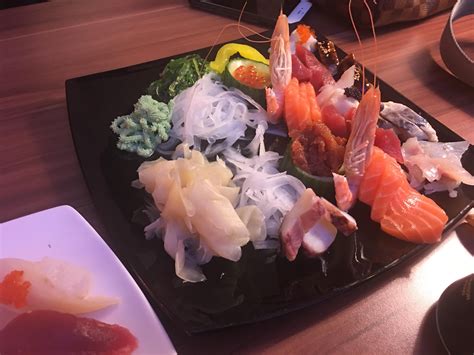 with some sashimi : r/sushi