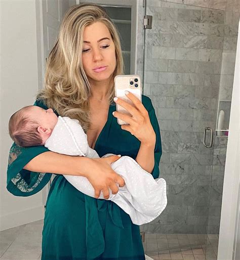 Influencer Anna Victoria Had a 'Traumatic' Unplanned C-Section