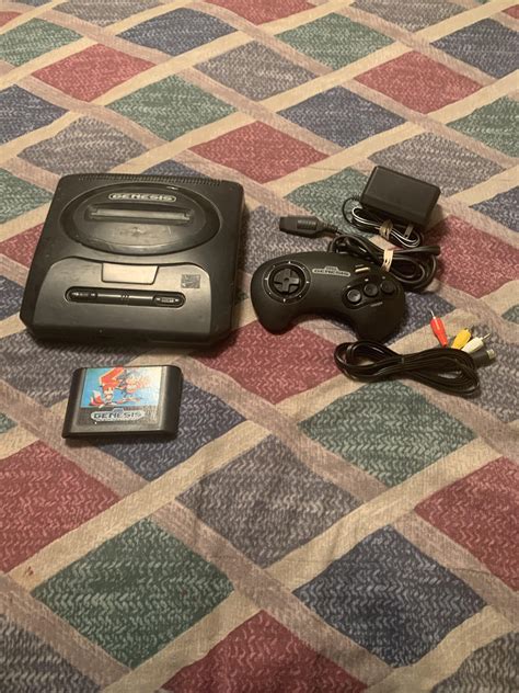 Finally got my first retro console, The Sega Genesis : SEGA