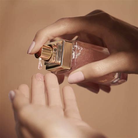 Dior Prestige* La Micro-Huile de Rose Advanced Serum - Franks Malta