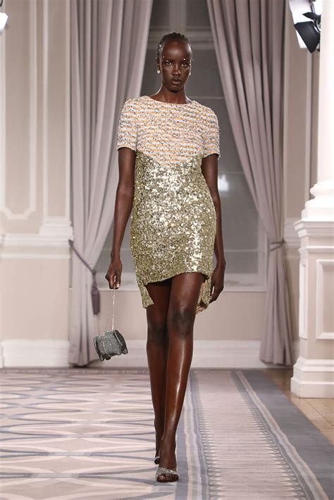 Rue Agthonis Spring 2023 Ready-to-Wear Fashion Show | Vogue