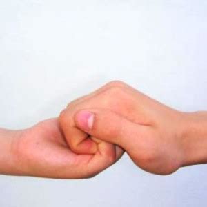 Hand – ISE Sprach- und Berufsbildungszentrum GmbH