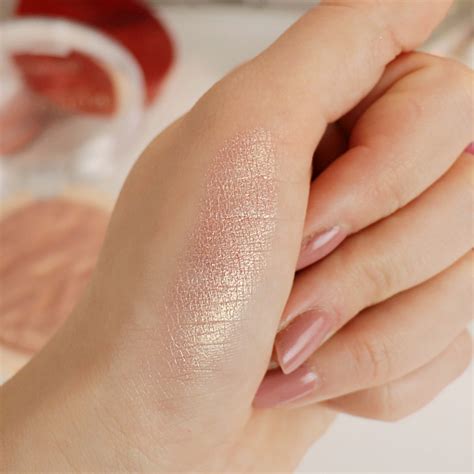 Revolution Highlighter - Highlight Re-loaded - Make An Impact ...