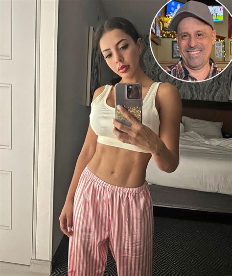 '90 Day Fiance': What Is Jasmine's Nude Photo Scandal? | In Touch Weekly