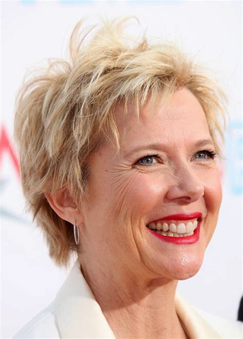 Moda Cabellos: Cortes de pelo corto para mujeres adultas 2014
