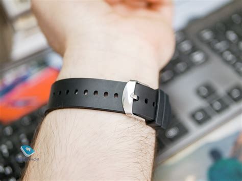 Mobile-review.com Обзор смарт-часов ZTE Watch Live. Очень странный продукт