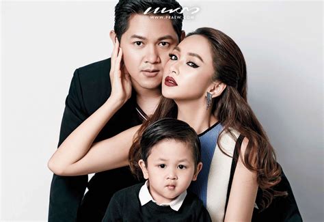 COVER STORY : PRAEW ISSUE 892