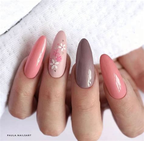 60+ Floral Nails To Try Out This Spring! - prettygirlythings.com