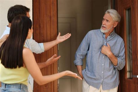 10 Sure Signs That Your Neighbors Don't Like You | The Home Team