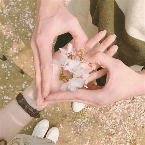 30ไอเดียถ่ายรูปคู่รักโชว์โมเม้นต์หวานออกสื่อแบบฟินๆ Couple Aesthetic ...