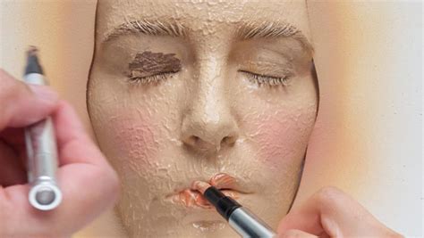 Video Shows Ladies That Too Much Makeup Is Gross