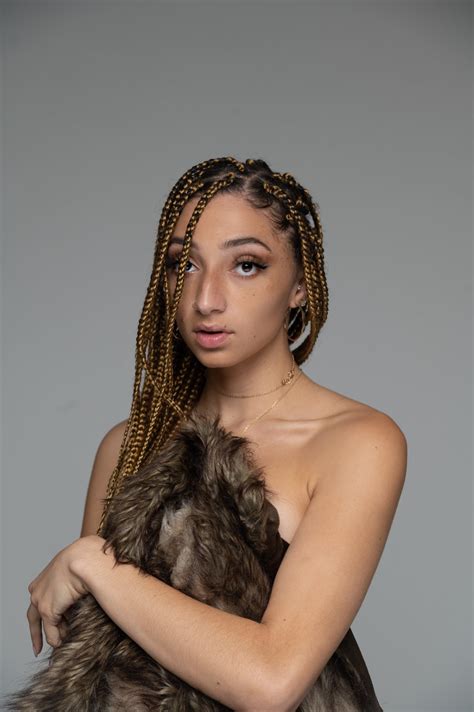 ACTUALLY JADEEE'S OFFICIAL WEBSITE