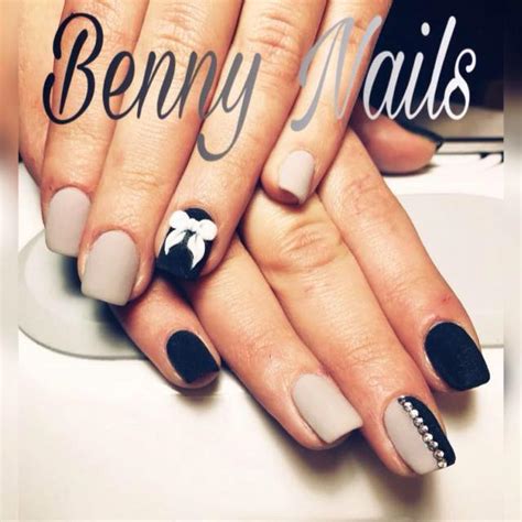 BENNY NAILS