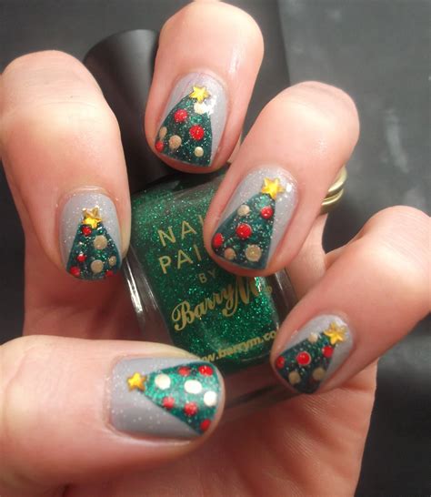 xmas tree nail designs