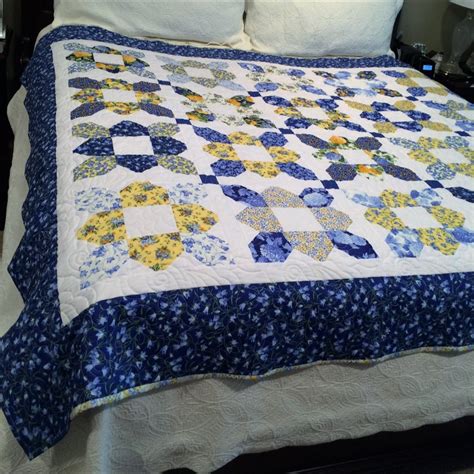 Prairie Flower Quilt | Quiltsby.me