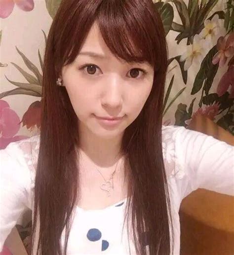 她 隐藏的 另一面 大胆 展露