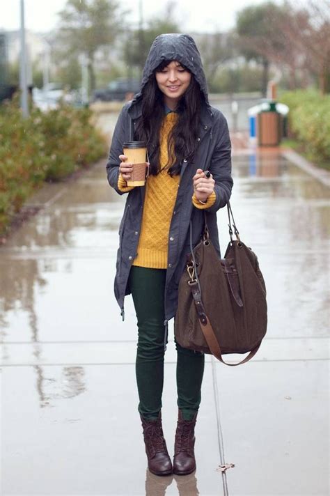 12-fall outfits for a rainy day | Rainy day outfit for spring, Rainy ...