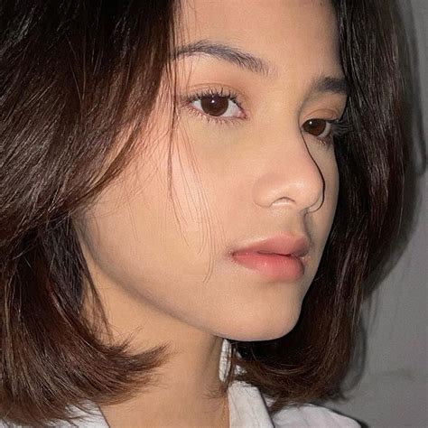 Super Close-up Photo of Callista Arum, Star of 'BUKU HARIAN SEORANG ...
