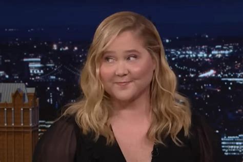 Amy Schumer addresses concern over ‘puffy’ face after chat show appearance