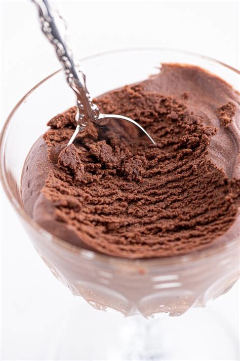 easy keto chocolate mousse recipe  eggs required
