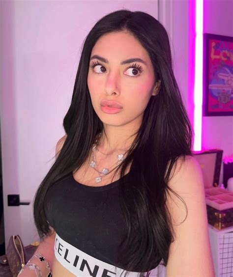 Claire (@clairearison) • Instagram photos and videos