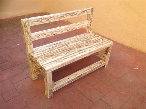 Banco de palets para decoración de exteriores