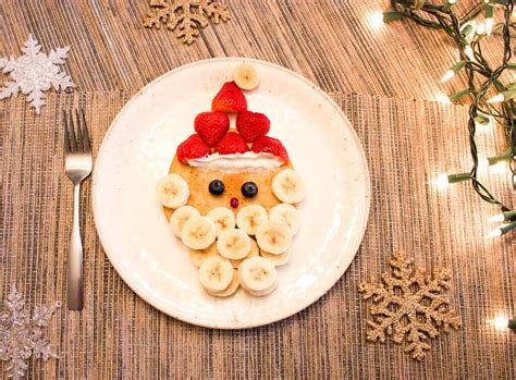 Christmas Pancakes | Christmas Breakfast for Kids - The Produce Moms