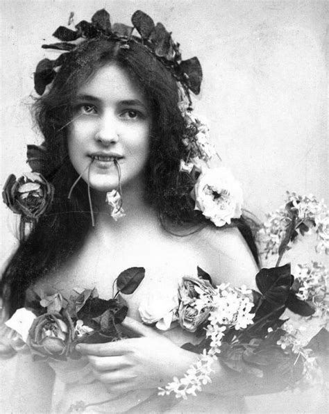 Фотопортреты молодой девушки, которая была известна миллионам людей в ...