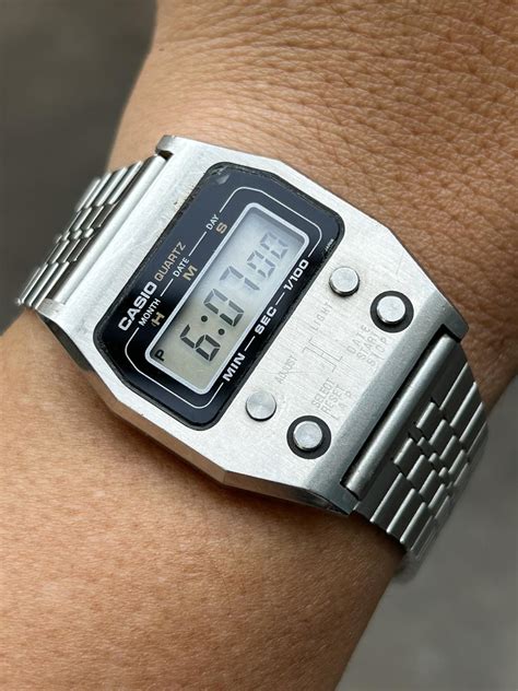 Casio 52QS-14 Men’s Wristwatch Rare Vintage 1978 Digital Silver Band ...