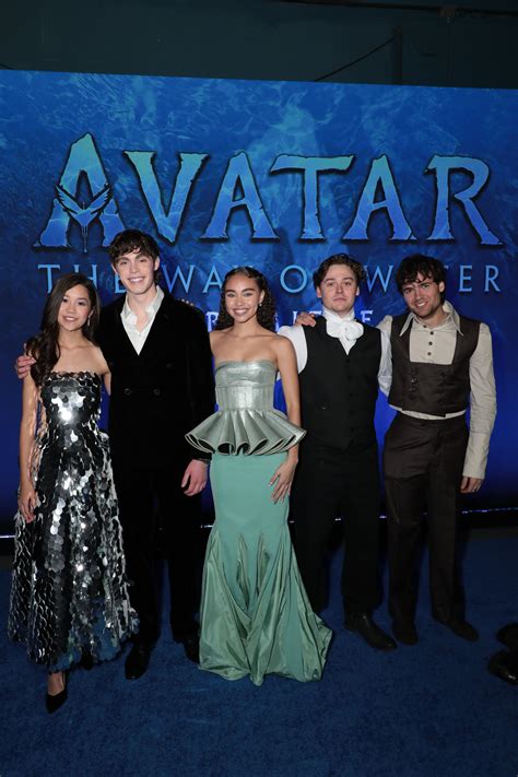 AVATAR: THE WAY OF THE WATER PREMIERE, LA — Average Socialite