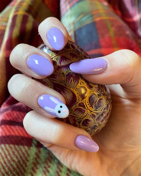 Cute and simple Easter nails : r/Nails