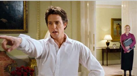 Hugh Grant cree que la escena del baile de Love Actually es "humillante