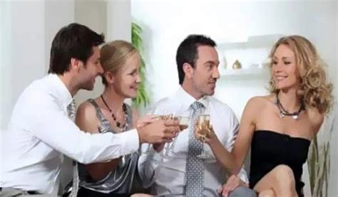 من بائع لمشتري.. تدفع كام وتاخد مراتي تنام معاها.. حكايات مفزعة من 